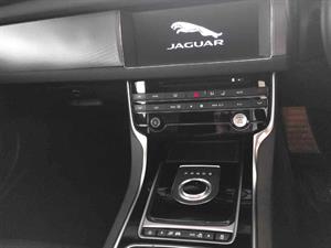 kibris-araba-com-kktc-araba-bayi-oto-galeri-satilik-arac-ilan-Plakasız 2 El 2018 Jaguar  X-FR  Sport  2.0