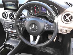 kibris-araba-com-kktc-araba-bayi-oto-galeri-satilik-arac-ilan-Plakasız 2 El 2019 Mercedes-Benz  CLA  200 d Sport