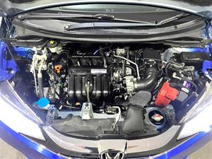 kibris-araba-com-kktc-araba-bayi-oto-galeri-satilik-arac-ilan-İkinci El 2018 Honda  Fit  1.3