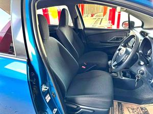 kibris-araba-com-kktc-araba-bayi-oto-galeri-satilik-arac-ilan-İkinci El 2019 Toyota  Vitz  1.3