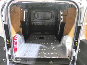 kibris-araba-com-kktc-araba-bayi-oto-galeri-satilik-arac-ilan-Sıfır 2016 Vauxhall  Combo  1.3 CDTI