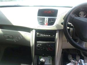 kibris-araba-com-kktc-araba-bayi-oto-galeri-satilik-arac-ilan-İkinci El 2007 Peugeot  207  1.4