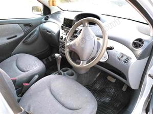 kibris-araba-com-kktc-araba-bayi-oto-galeri-satilik-arac-ilan-İkinci El 2000 Toyota  Vitz  1.3