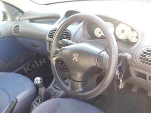 kibris-araba-com-kktc-araba-bayi-oto-galeri-satilik-arac-ilan-İkinci El 2004 Peugeot  206  1.4
