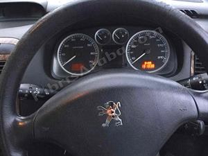kibris-araba-com-kktc-araba-bayi-oto-galeri-satilik-arac-ilan-İkinci El 2005 Peugeot  307  1.6