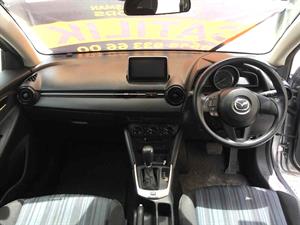kibris-araba-com-kktc-araba-bayi-oto-galeri-satilik-arac-ilan-Plakasız 2 El 2015 Mazda  Demio  1.3 Sky  Active