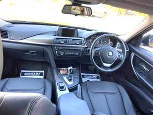 kibris-araba-com-kktc-araba-bayi-oto-galeri-satilik-arac-ilan-İkinci El 2015 BMW  3-Serisi  316i
