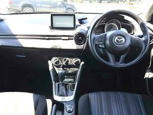 kibris-araba-com-kktc-araba-bayi-oto-galeri-satilik-arac-ilan-Plakasız 2 El 2016 Mazda  Demio  1.3 Sky  Active