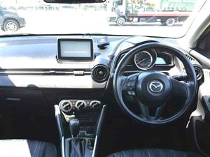 kibris-araba-com-kktc-araba-bayi-oto-galeri-satilik-arac-ilan-Plakasız 2 El 2016 Mazda  Demio  1.3 Sky  Active