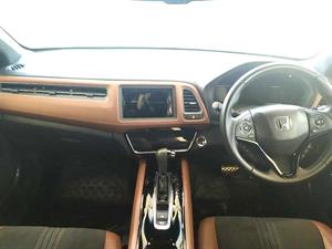 kibris-araba-com-kktc-araba-bayi-oto-galeri-satilik-arac-ilan-Plakasız 2 El 2016 Honda  Vezel RS TURBO  1.5