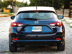 kibris-araba-com-kktc-araba-bayi-oto-galeri-satilik-arac-ilan-İkinci El 2018 Mazda  Axela  2.0