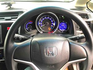 kibris-araba-com-kktc-araba-bayi-oto-galeri-satilik-arac-ilan-Plakasız 2 El 2016 Honda  Fit  1.3