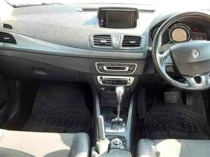 kibris-araba-com-kktc-araba-bayi-oto-galeri-satilik-arac-ilan-Plakasız 2 El 2016 Renault  Megane  1.5 dCi Dynamique TomTom