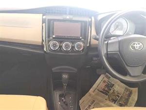 kibris-araba-com-kktc-araba-bayi-oto-galeri-satilik-arac-ilan-Plakasız 2 El 2013 Toyota  Corolla Axio  1.5