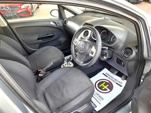 kibris-araba-com-kktc-araba-bayi-oto-galeri-satilik-arac-ilan-İkinci El 2010 Opel  Corsa  1.2