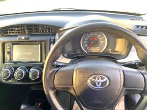 kibris-araba-com-kktc-araba-bayi-oto-galeri-satilik-arac-ilan-İkinci El 2013 Toyota  Corolla Axio  1.5