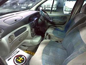 kibris-araba-com-kktc-araba-bayi-oto-galeri-satilik-arac-ilan-İkinci El 2003 Renault  Scenic  1.5