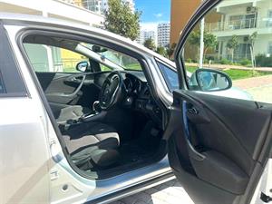 kibris-araba-com-kktc-araba-bayi-oto-galeri-satilik-arac-ilan-İkinci El 2013 Opel  Astra  1.6