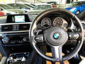 kibris-araba-com-kktc-araba-bayi-oto-galeri-satilik-arac-ilan-Plakasız 2 El 2019 BMW  3-Serisi  330i
