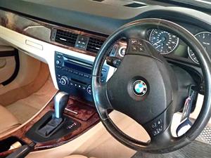 kibris-araba-com-kktc-araba-bayi-oto-galeri-satilik-arac-ilan-İkinci El 2006 BMW  3-Serisi  320i