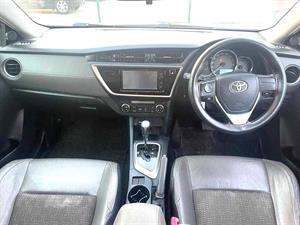 kibris-araba-com-kktc-araba-bayi-oto-galeri-satilik-arac-ilan-İkinci El 2015 Toyota  Auris  1.5