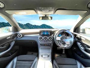 kibris-araba-com-kktc-araba-bayi-oto-galeri-satilik-arac-ilan-Plakasız 2 El 2021 Mercedes-Benz  GLC -Class  220 d AMG line