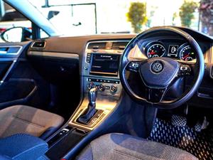 kibris-araba-com-kktc-araba-bayi-oto-galeri-satilik-arac-ilan-İkinci El 2017 Volkswagen  Golf  1.4 TSI