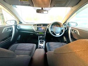 kibris-araba-com-kktc-araba-bayi-oto-galeri-satilik-arac-ilan-İkinci El 2012 Toyota  Auris  1.5
