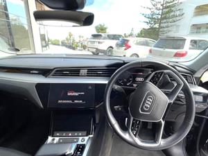 kibris-araba-com-kktc-araba-bayi-oto-galeri-satilik-arac-ilan-İkinci El 2021 Audi  E-  TRON