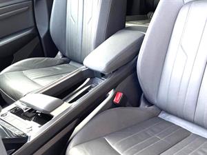 kibris-araba-com-kktc-araba-bayi-oto-galeri-satilik-arac-ilan-İkinci El 2021 Audi  E-  TRON
