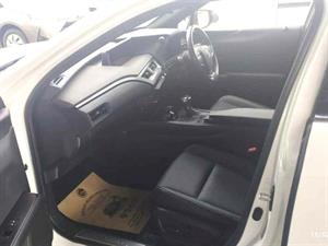 kibris-araba-com-kktc-araba-bayi-oto-galeri-satilik-arac-ilan-Plakasız 2 El 2021 Lexus  UX  250