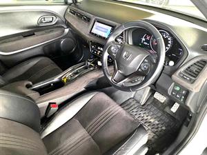 kibris-araba-com-kktc-araba-bayi-oto-galeri-satilik-arac-ilan-Plakasız 2 El 2020 Honda  Vezel RS  1.5